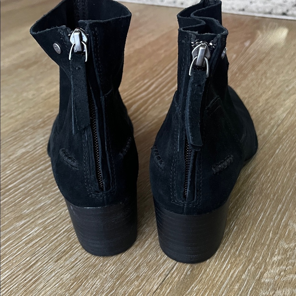 Ugg Bandara Black Suede Leather Block Heel Chelsea Boots size 9 - Picture 8 of 12
